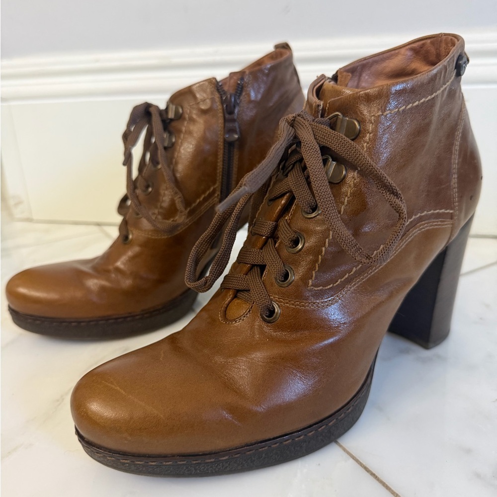 Nero Giardini Italian Leather Brown Chunky Heel Ankle Boot Euro 38 Us 7.5-8 Euc